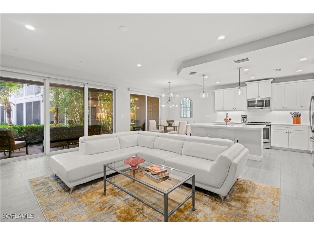 2560 Seychelles Drive #1003 Naples FL 34112 225082767 image1