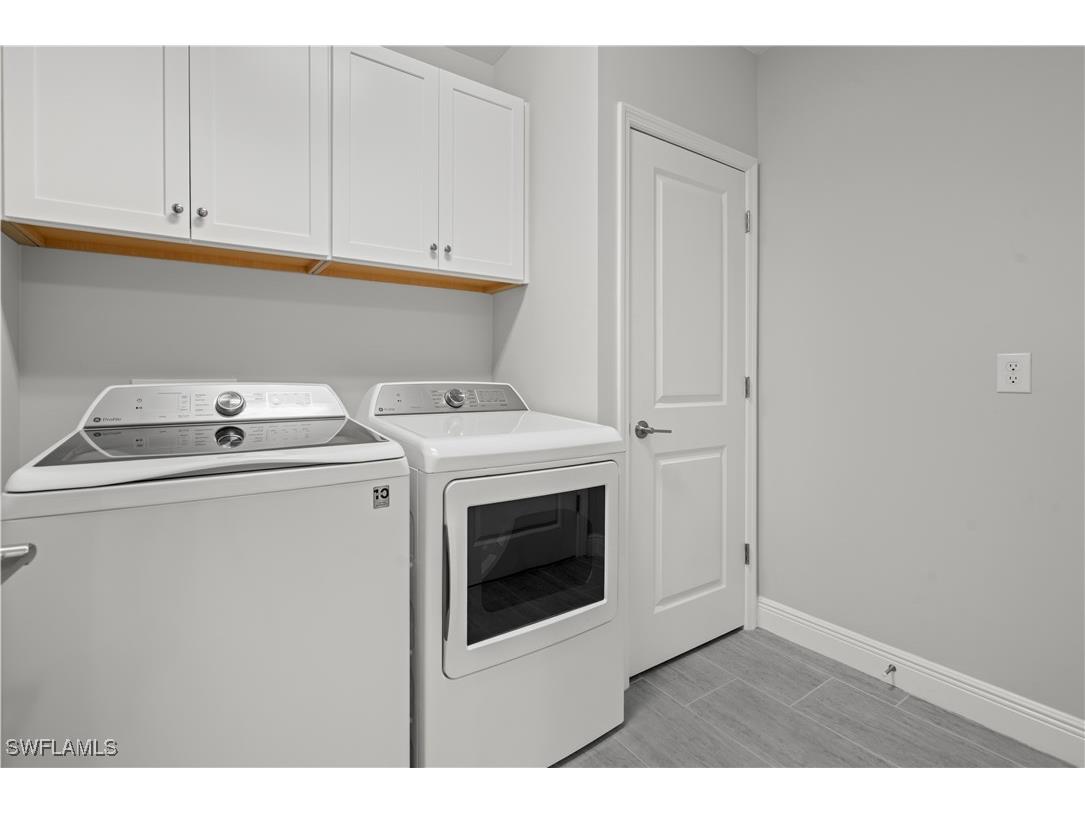 2560 Seychelles Drive #1003 Naples FL 34112 225082767 image14