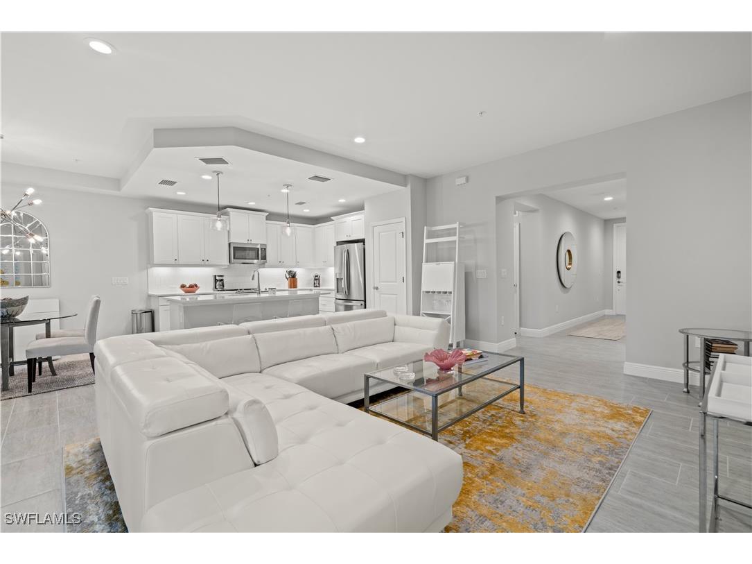 2560 Seychelles Drive #1003 Naples FL 34112 225082767 image3