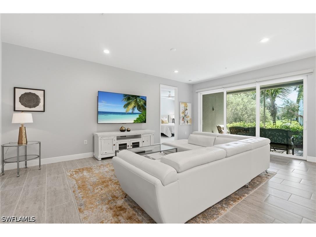 2560 Seychelles Drive #1003 Naples FL 34112 226018187 image1