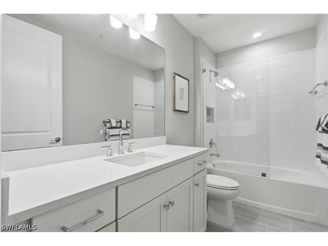 2560 Seychelles Drive #1003 Naples FL 34112 226018187 image16
