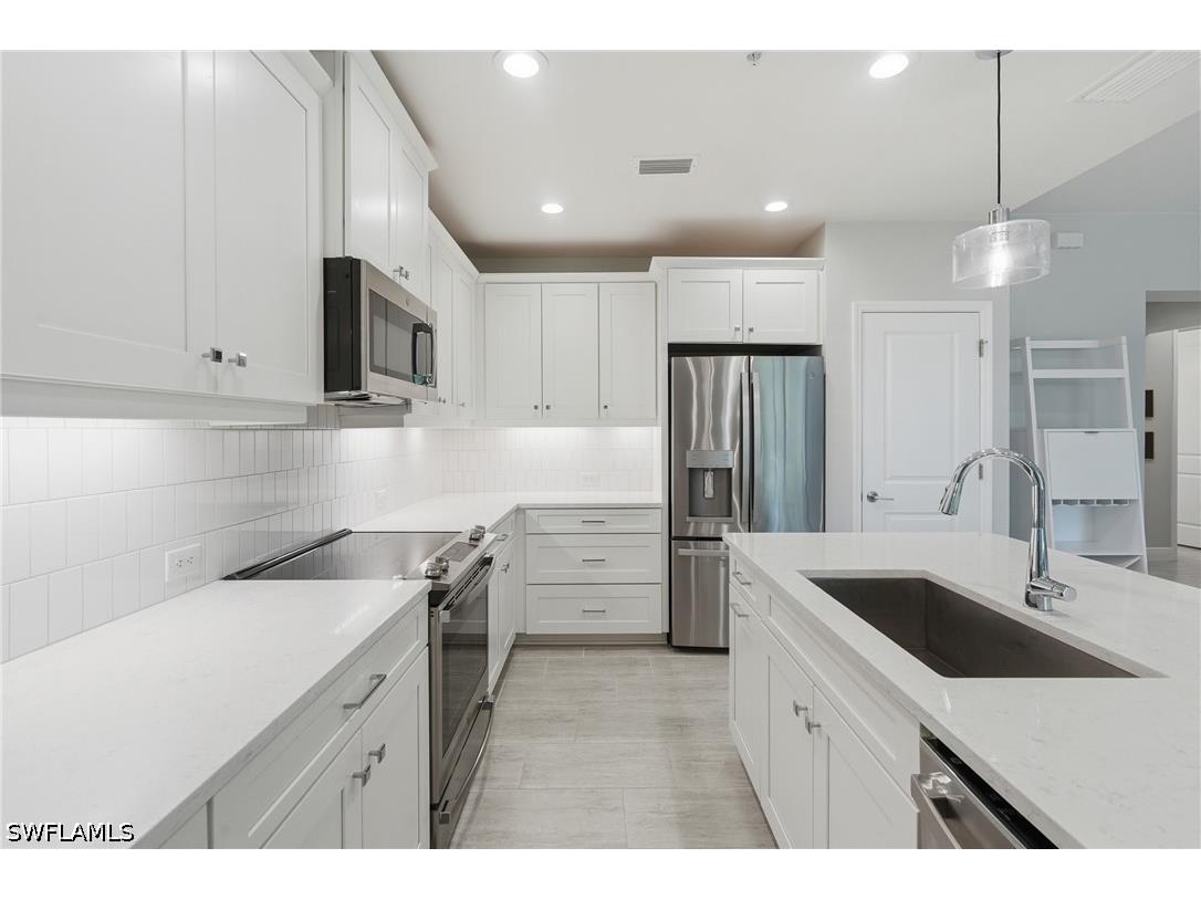 2560 Seychelles Drive #1003 Naples FL 34112 226018187 image6