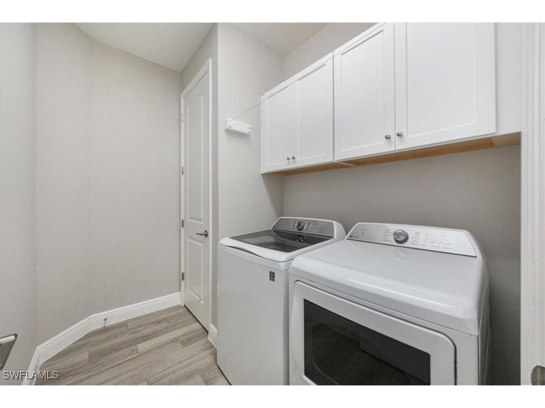 2560 Seychelles Drive #1005 Naples FL 34112 225079949 image21