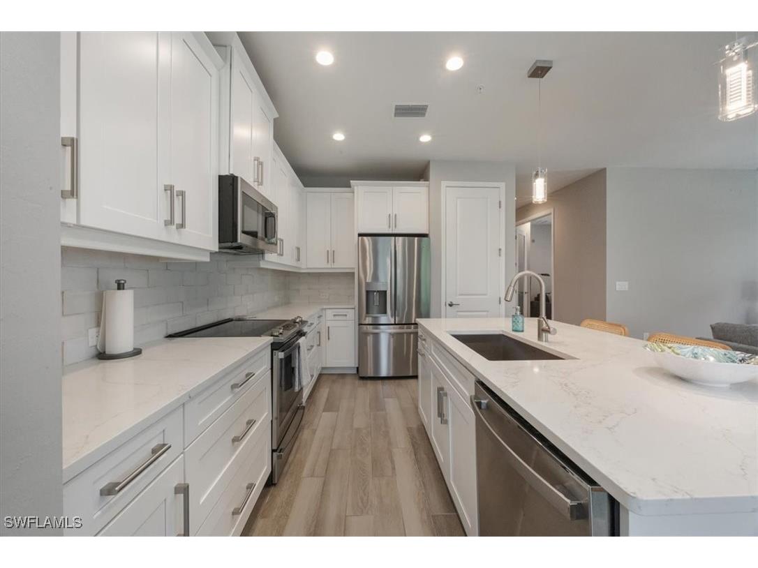 2560 Seychelles Drive #1005 Naples FL 34112 225079949 image7