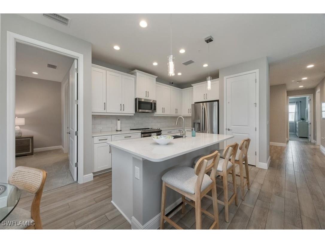 2560 Seychelles Drive #1005 Naples FL 34112 225079949 image9