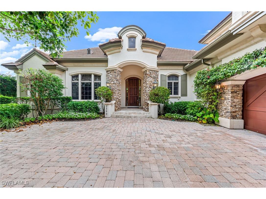 2560 W Half Moon Walk Naples FL 34102 224090608 image1