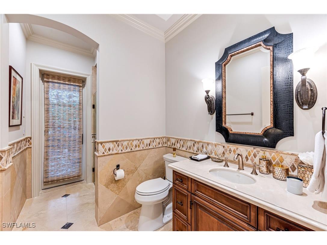 2560 W Half Moon Walk Naples FL 34102 224090608 image33