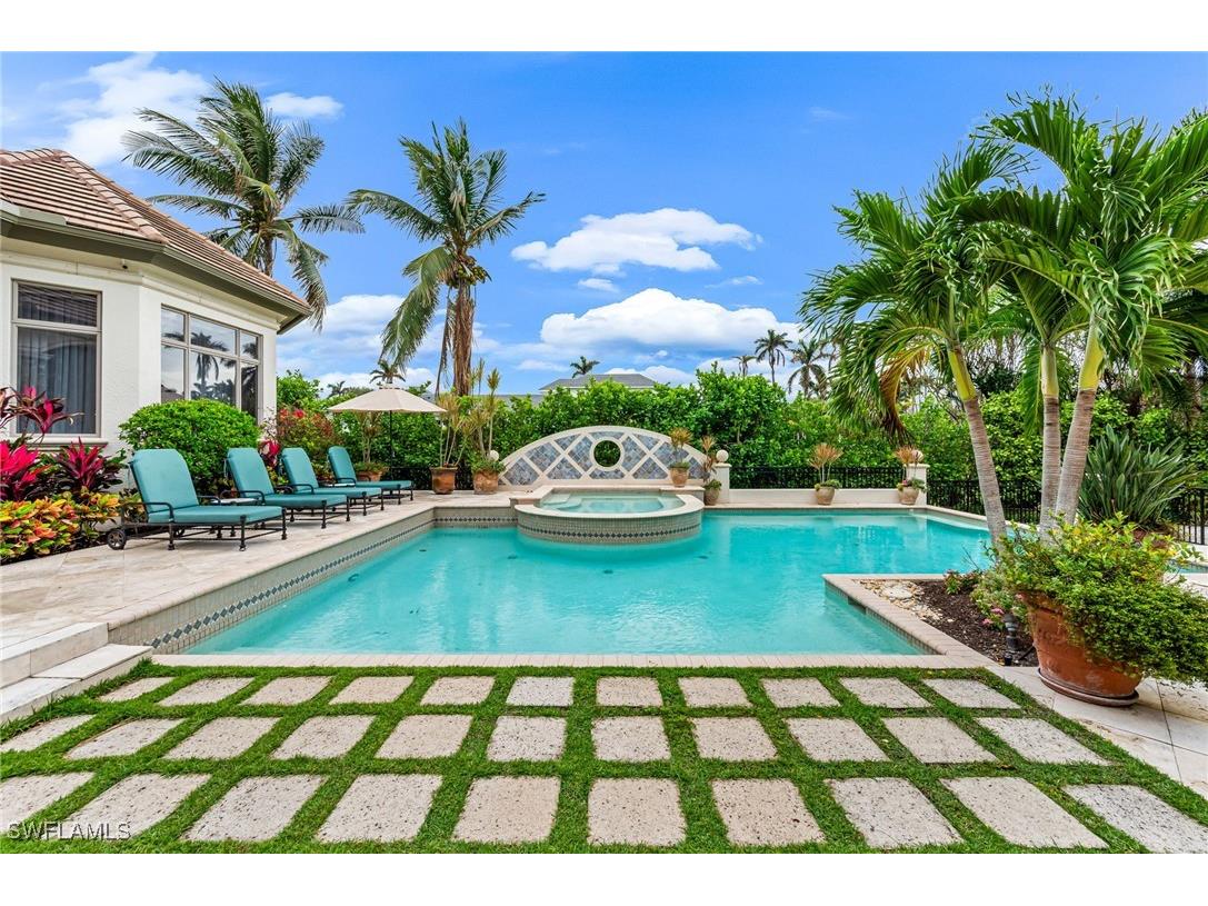 2560 W Half Moon Walk Naples FL 34102 224090608 image44