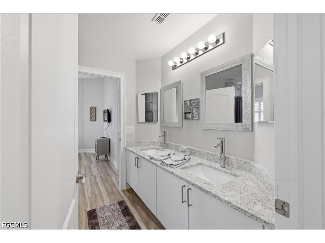 2561 Deerfield Lake Court Cape Coral FL 33909 2026013913 image25