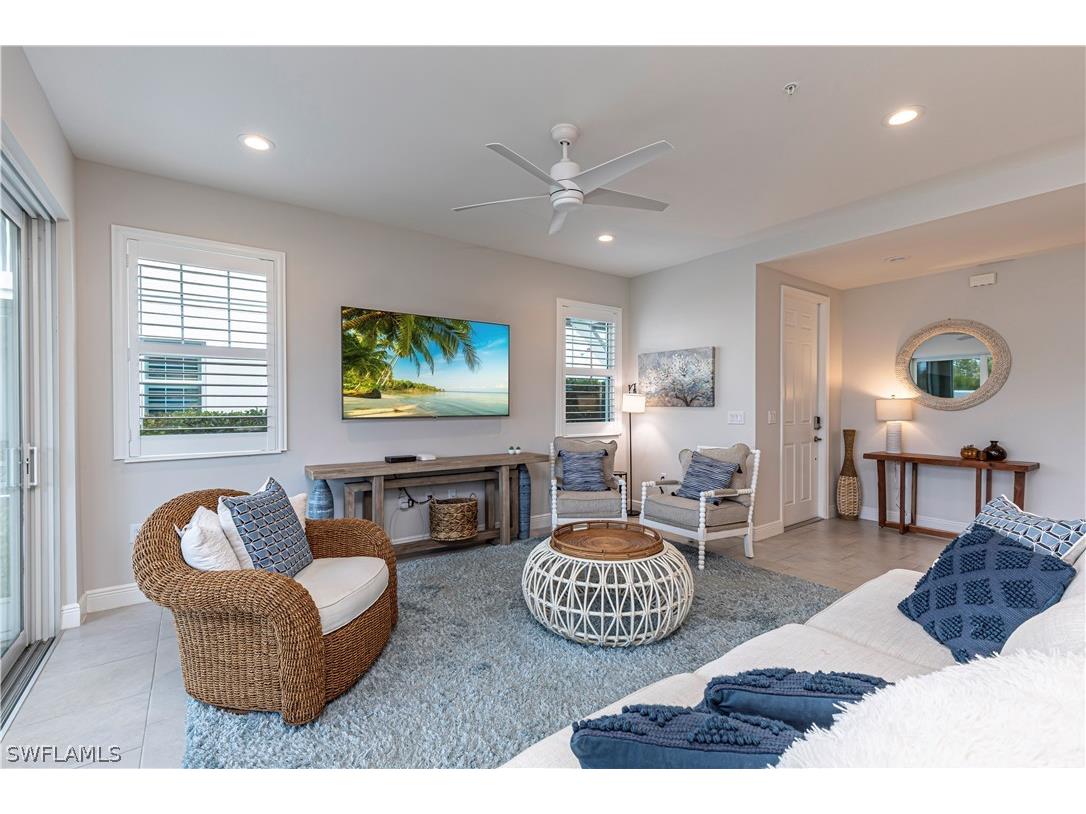2561 Seychelles Drive #304 Naples FL 34112 226009284 image10