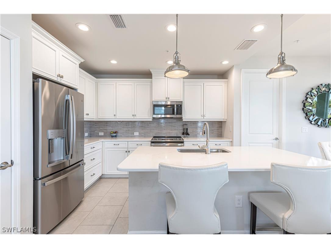 2561 Seychelles Drive #304 Naples FL 34112 226009284 image14