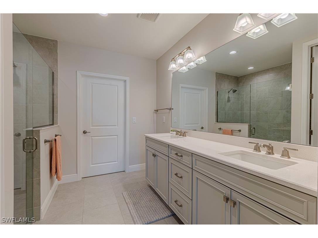 2561 Seychelles Drive #304 Naples FL 34112 226009284 image21
