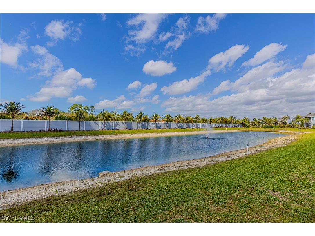 2561 Seychelles Drive #304 Naples FL 34112 226009284 image6