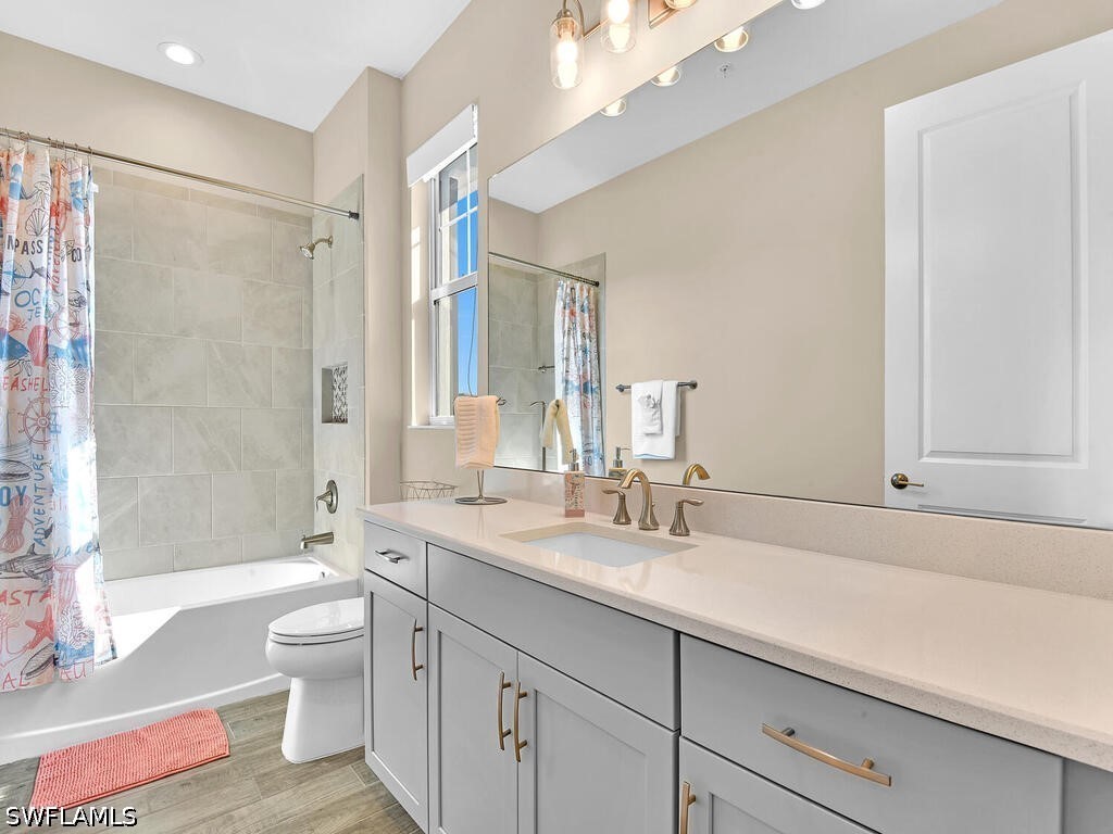 2561 Seychelles Drive #308 Naples FL 34112 226014842 image14