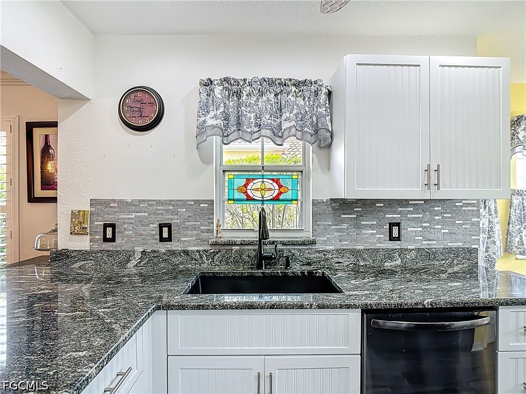 2561 Valparaiso Boulevard North Fort Myers FL 33917 2026013205 image14