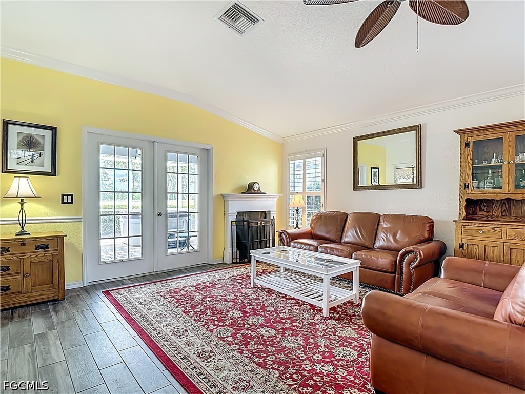 2561 Valparaiso Boulevard North Fort Myers FL 33917 2026013205 image9
