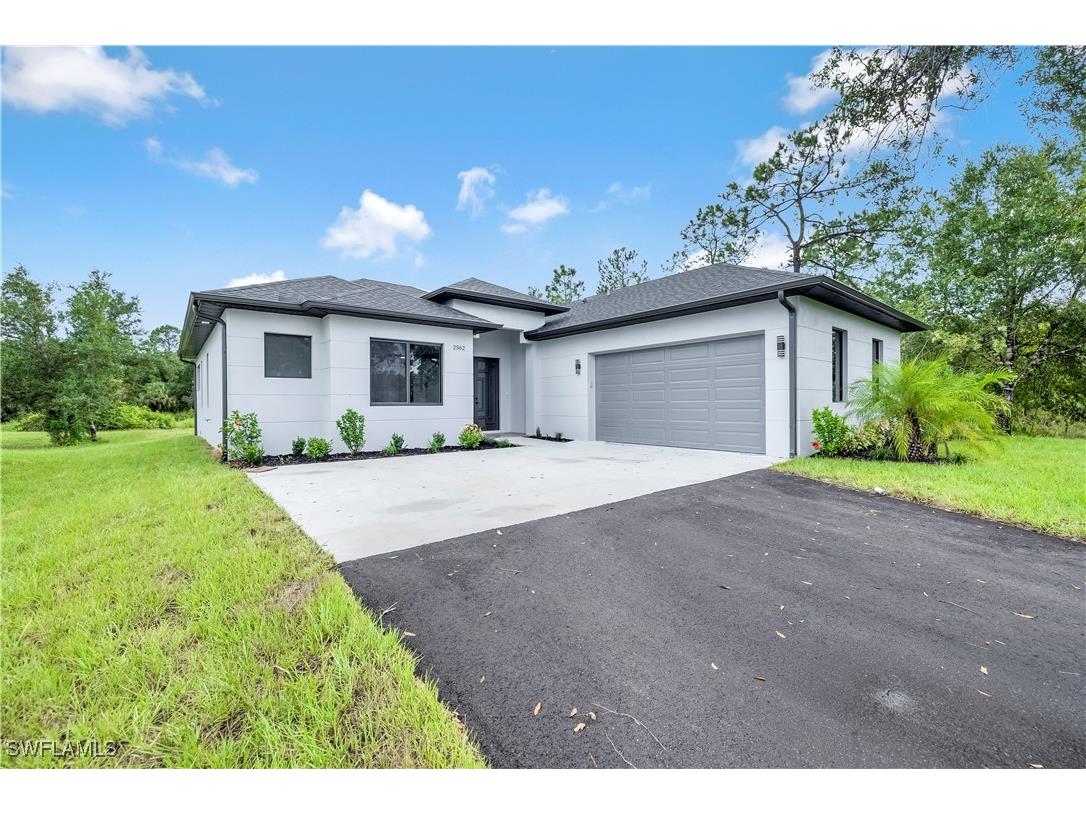 2562 60th Ave Ne Naples FL 34120 225059740 image1