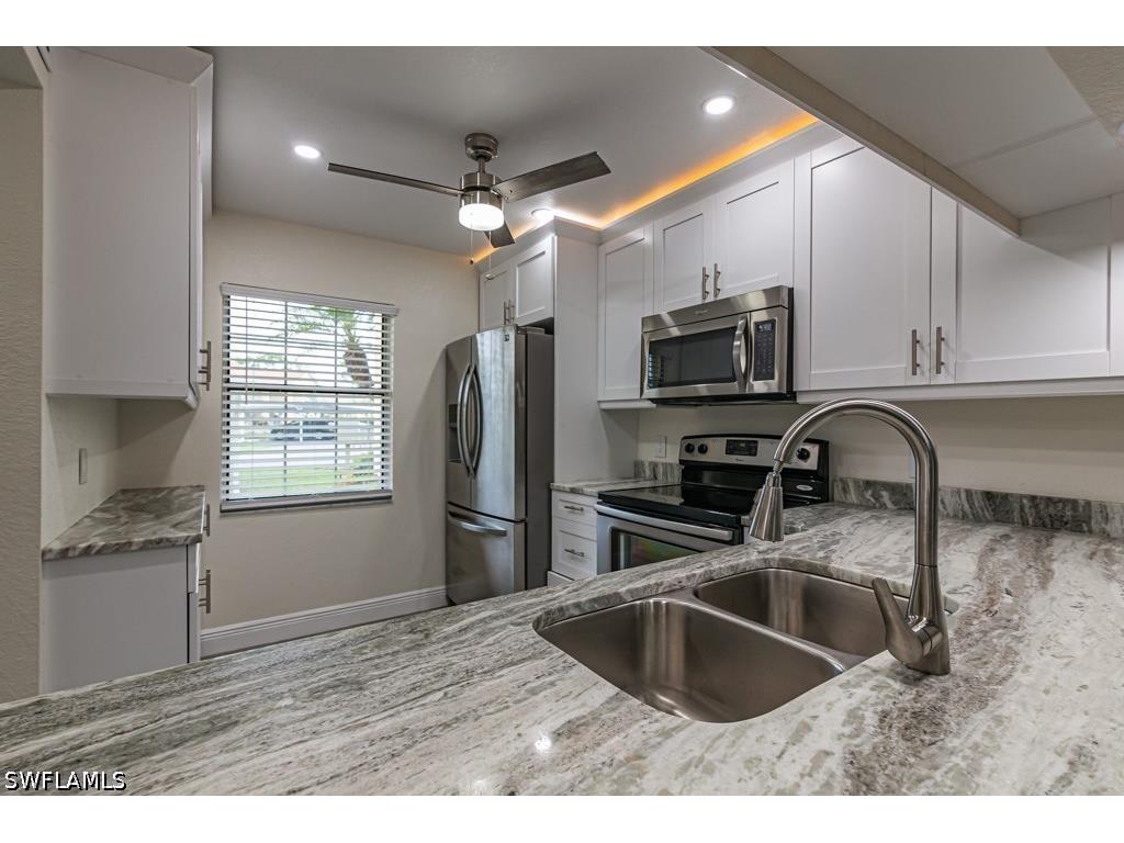 2562 Kings Lake Boulevard Naples FL 34112 226013114 image8