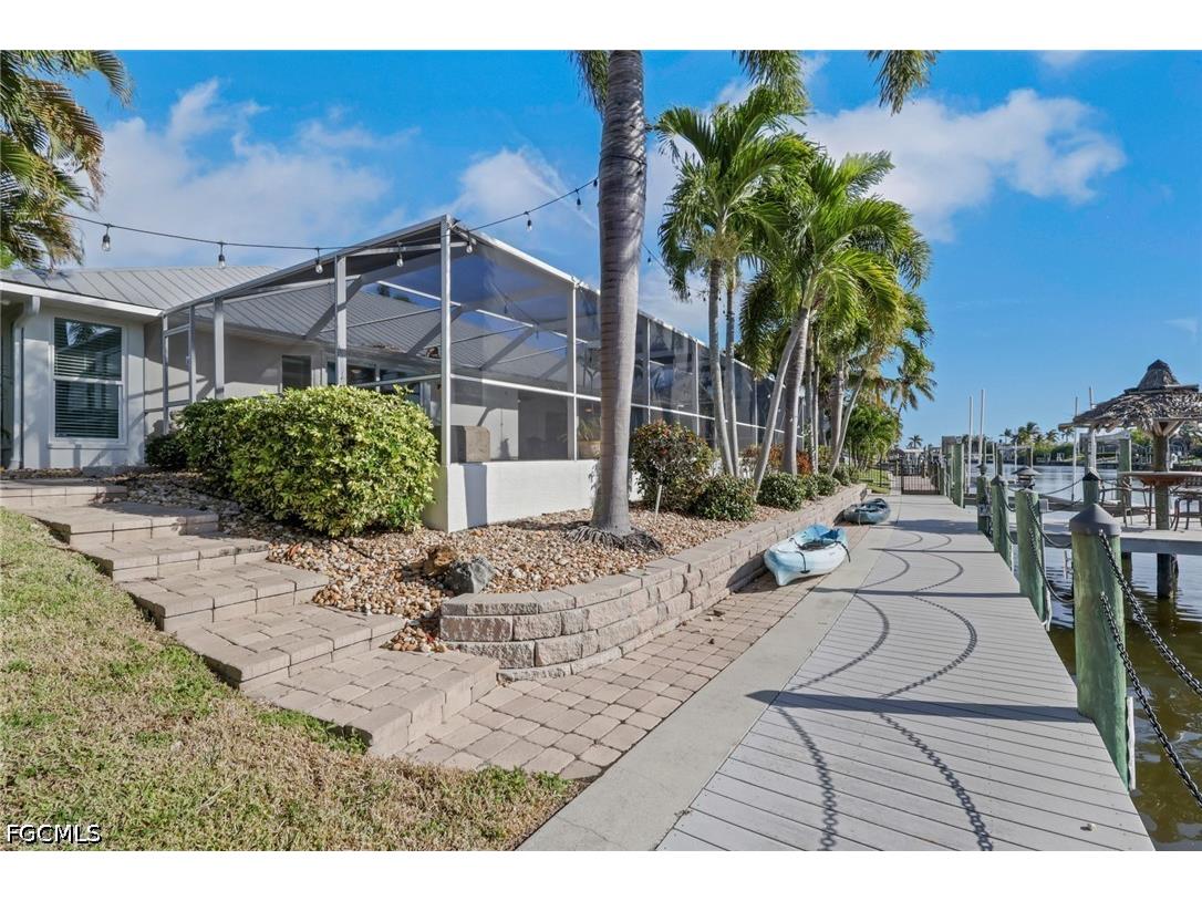 2562 SW 27th Place Cape Coral FL 33914 2026014865 image12