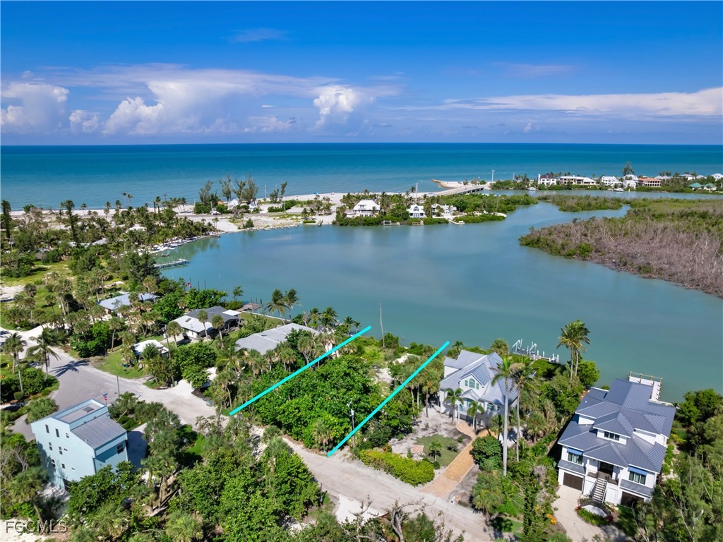 2563 Coconut Drive Sanibel FL 33957 2025002818 image1