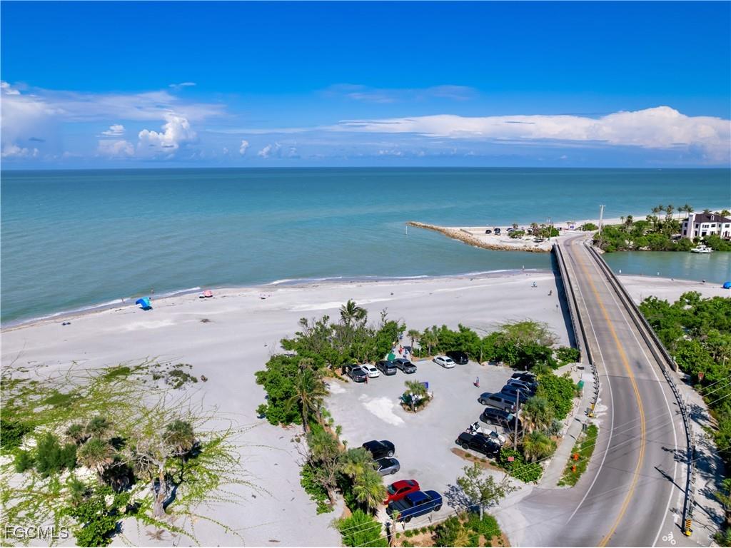 2563 Coconut Drive Sanibel FL 33957 2025002818 image24
