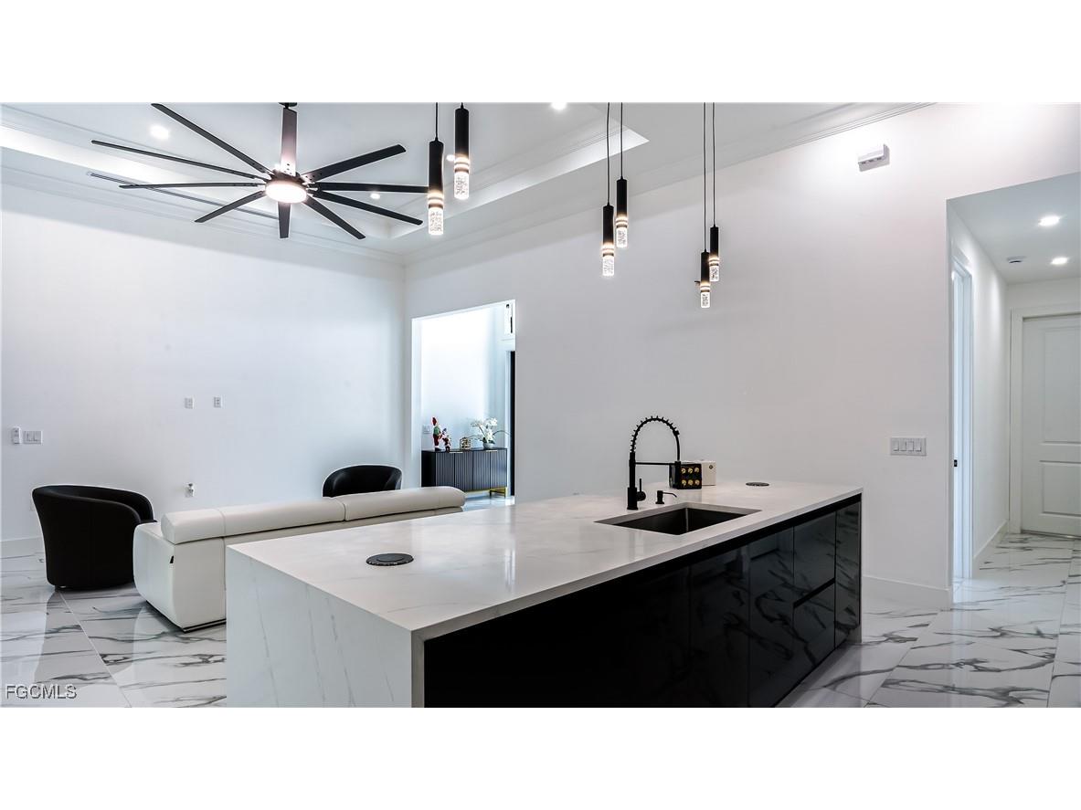 2565 28th Avenue SE Naples FL 34117 2025019655 image12