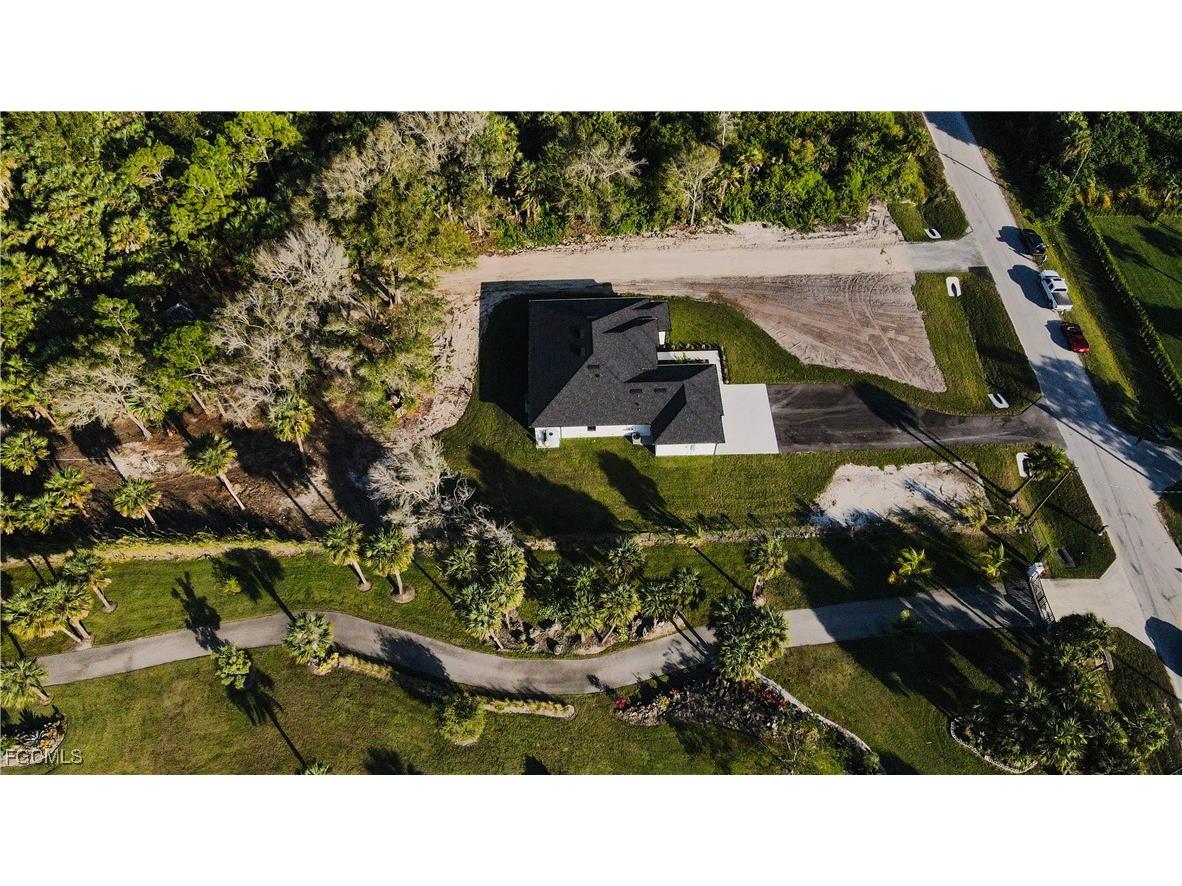 2565 28th Avenue SE Naples FL 34117 2025019655 image44