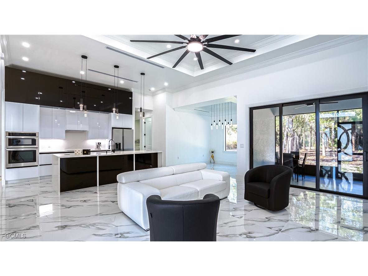 2565 28th Avenue SE Naples FL 34117 2025019655 image8