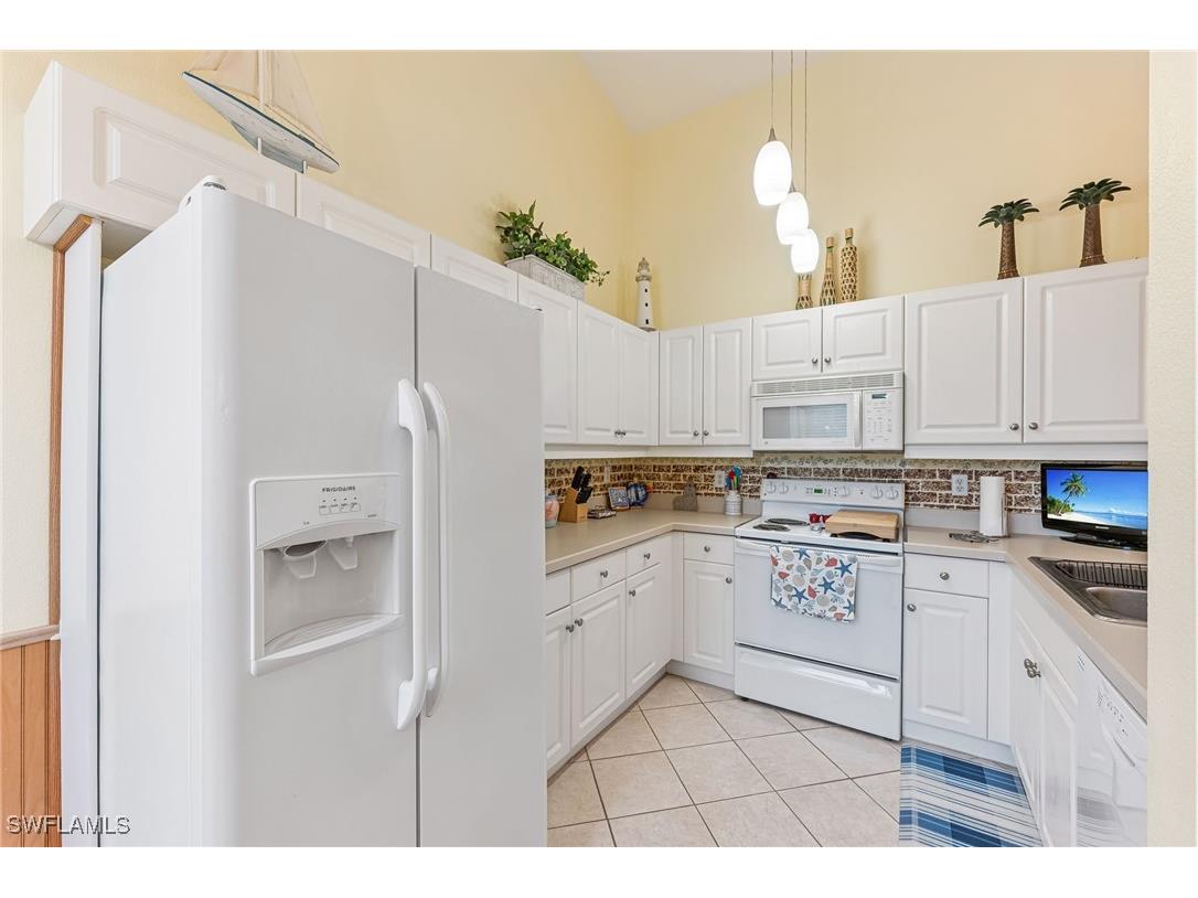 2565 Aspen Creek Lane #202 Naples FL 34119 225075954 image16