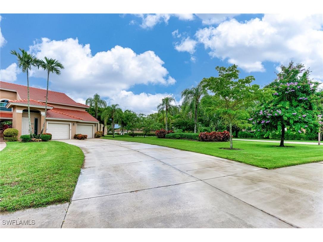 2565 Aspen Creek Lane #202 Naples FL 34119 225075954 image2