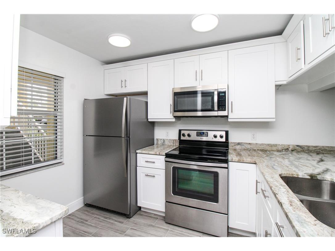 2566 Kings Lake Boulevard #104 Naples FL 34112 225049896 image4