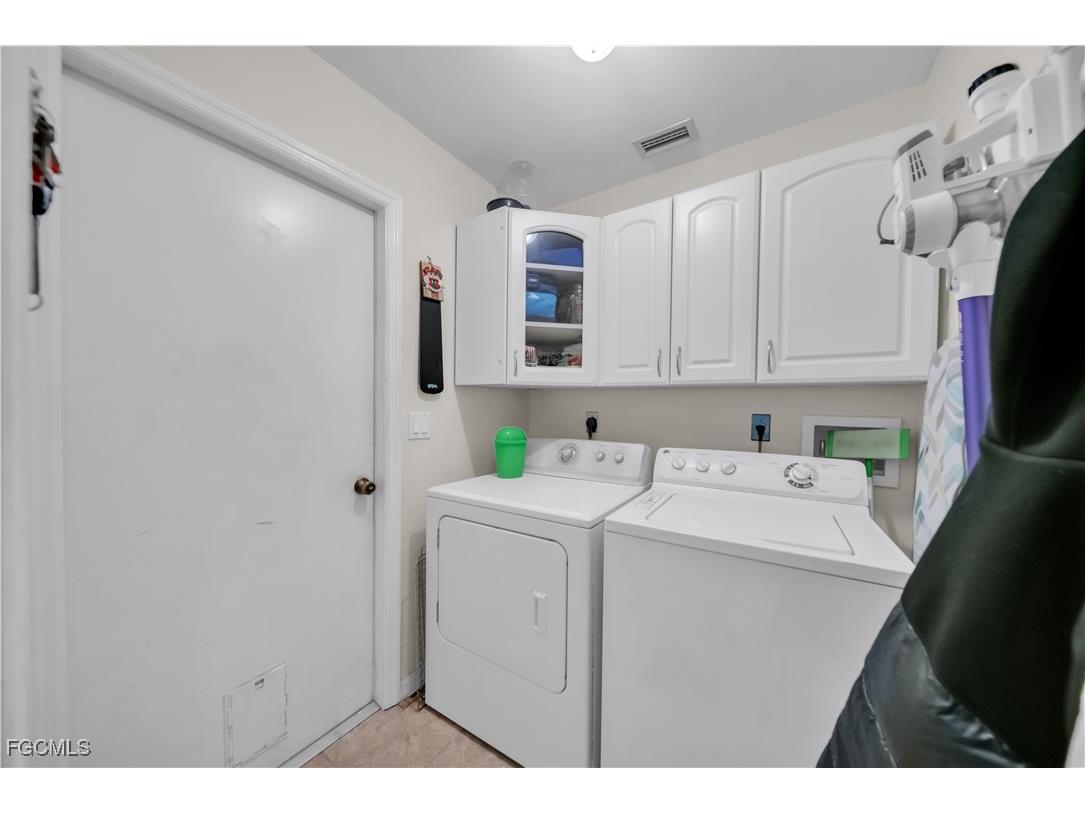 2566 SW 27th Avenue Cape Coral FL 33914 2026001173 image29