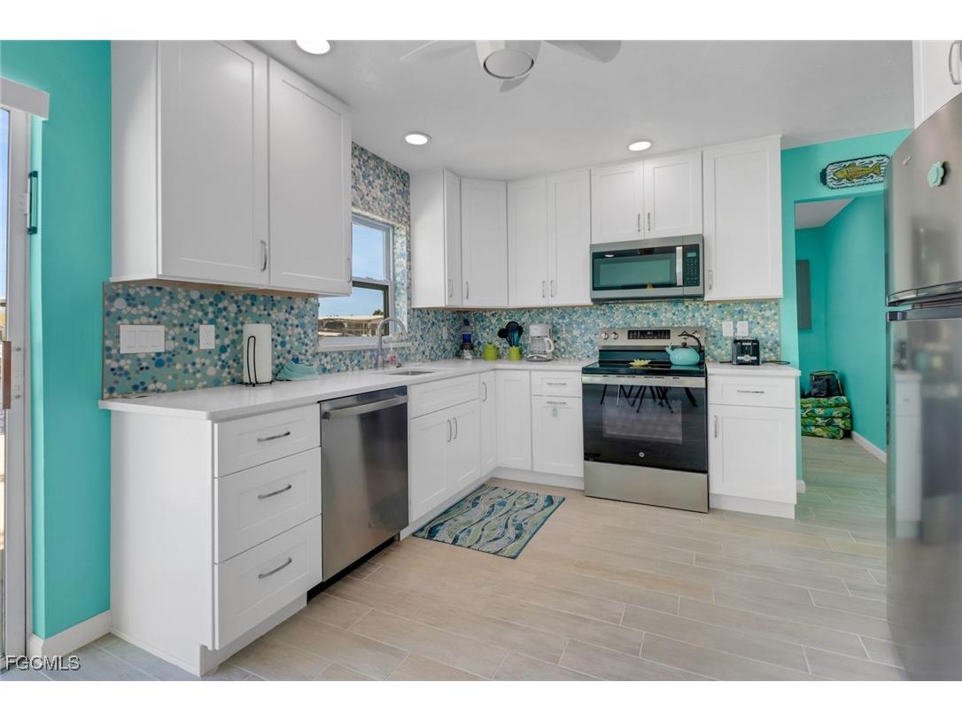 2567 Cay Cove Matlacha FL 33993 2025003733 image15