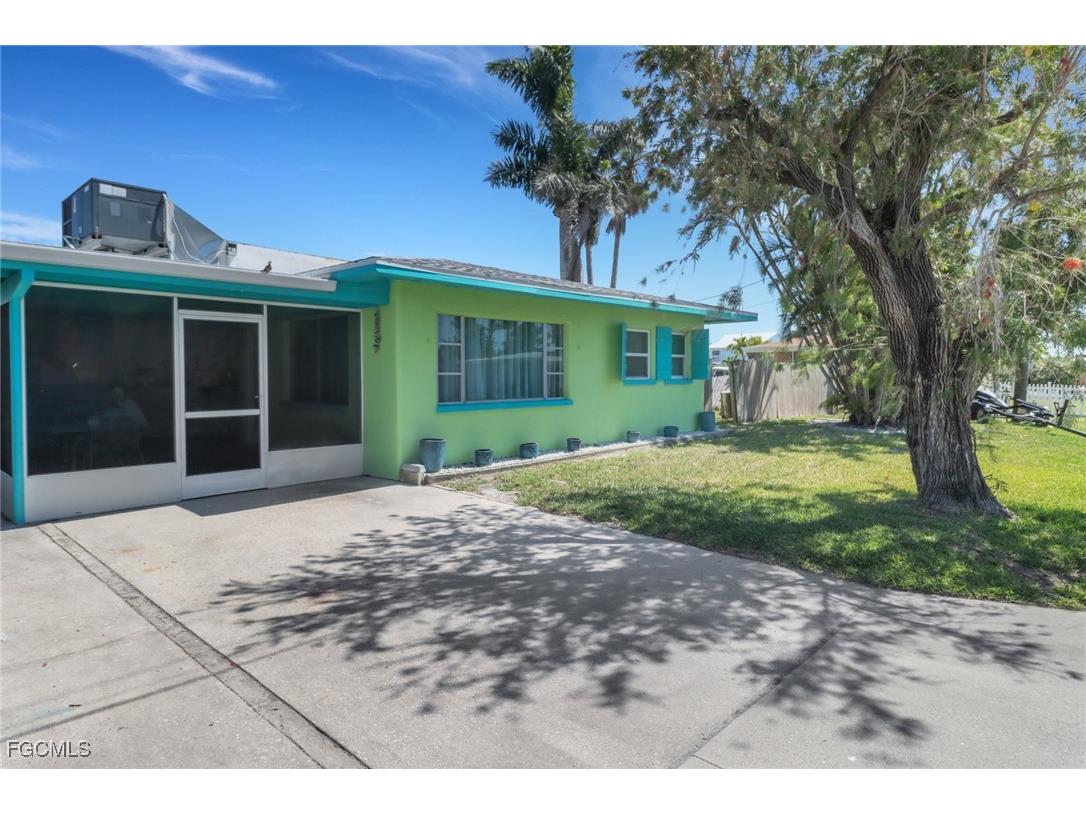 2567 Cay Cove Matlacha FL 33993 2025003733 image3