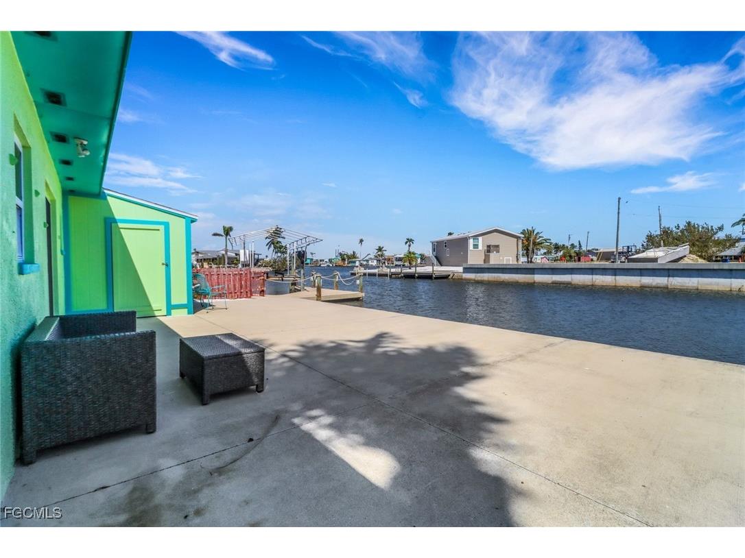 2567 Cay Cove Matlacha FL 33993 2025003733 image5