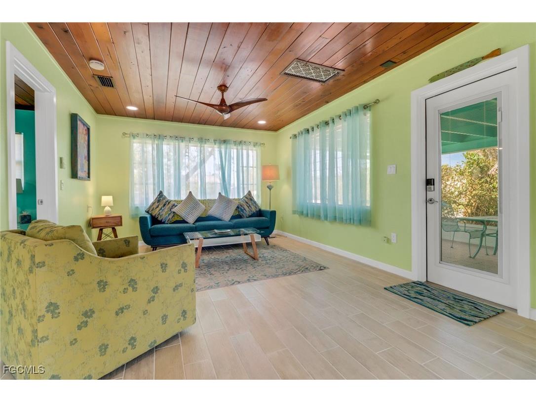 2567 Cay Cove Matlacha FL 33993 2025003733 image9