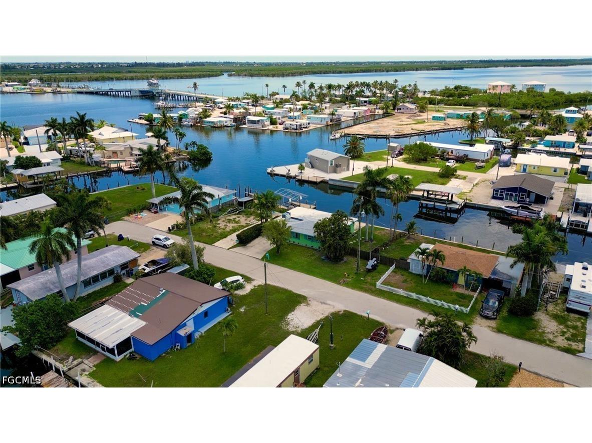 2567 Cay Cove Matlacha FL 33993 2026025826 image10