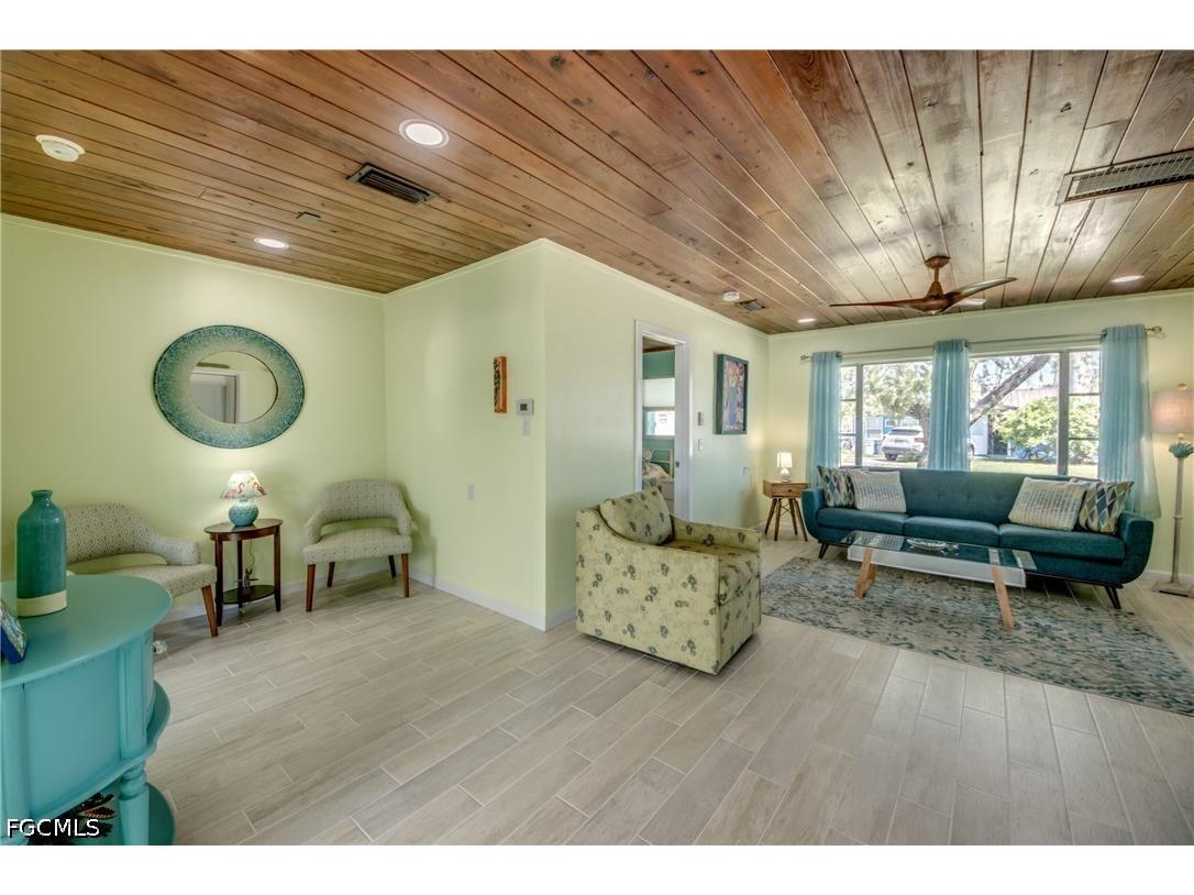 2567 Cay Cove Matlacha FL 33993 2026025826 image22