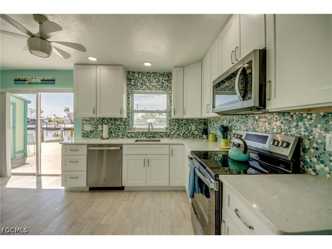 2567 Cay Cove Matlacha FL 33993 2026025826 image28