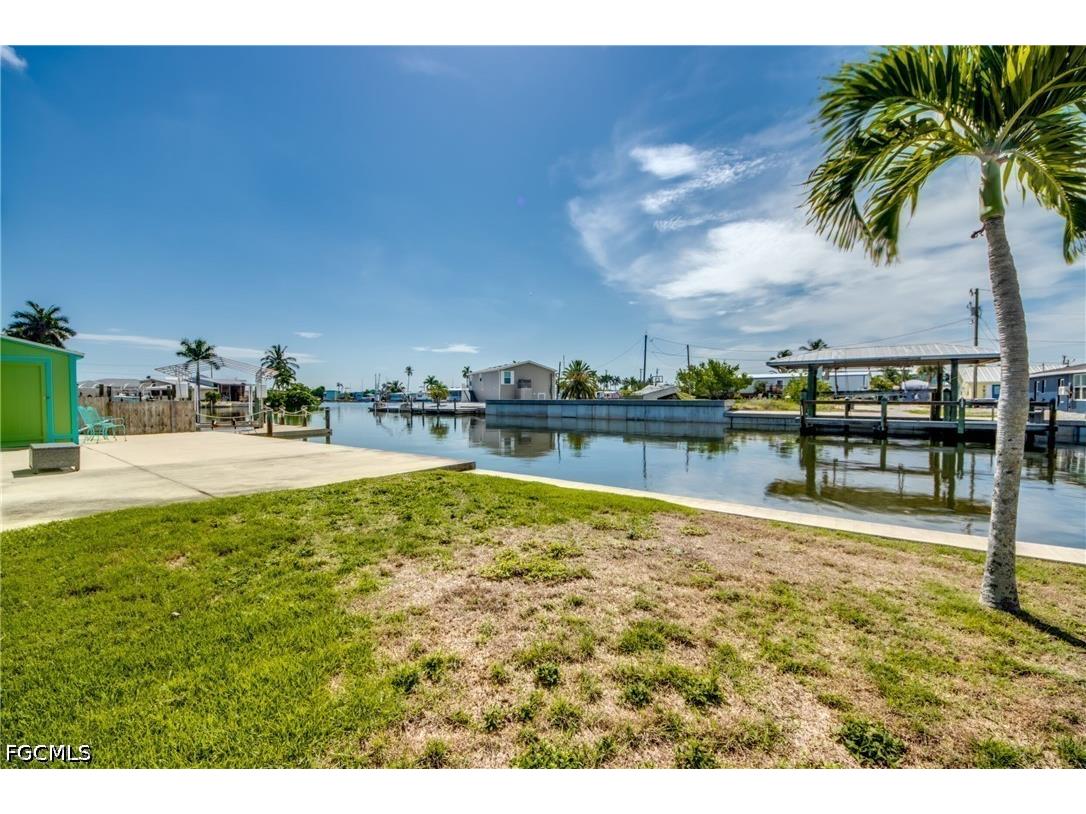 2567 Cay Cove Matlacha FL 33993 2026025826 image38