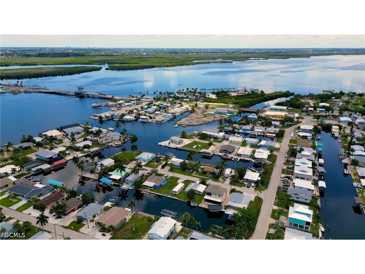 2567 Cay Cove Matlacha FL 33993 2026025826 image4
