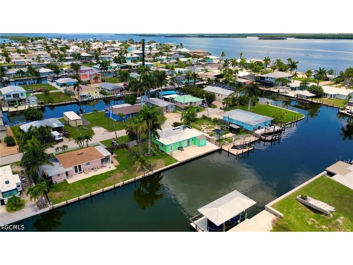 2567 Cay Cove Matlacha FL 33993 2026025826 image8