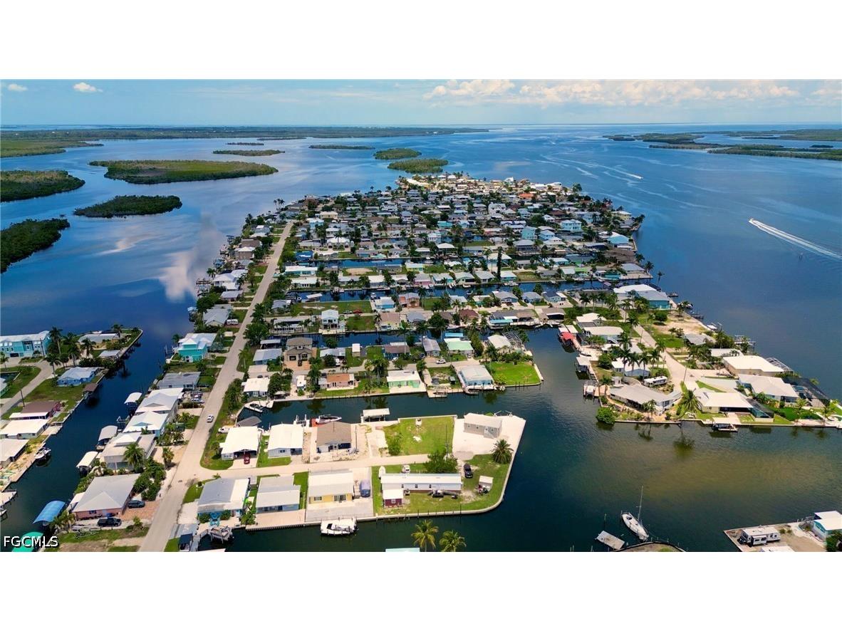 2567 Cay Cove Matlacha FL 33993 2026025826 image9