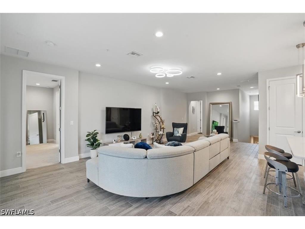 2567 Seychelles Drive #206 Naples FL 34112 226022232 image5