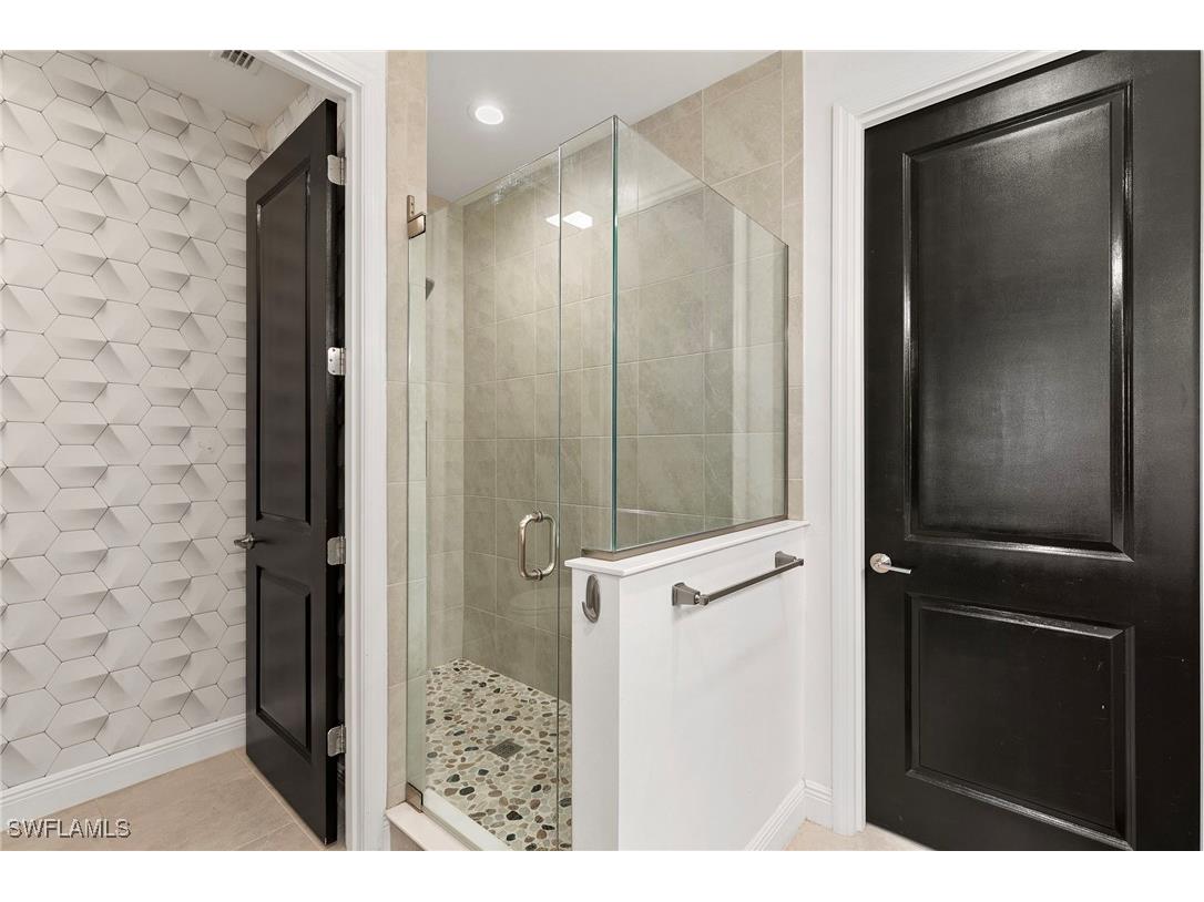 2567 Seychelles Dr #207 Naples FL 34112 225063277 image12