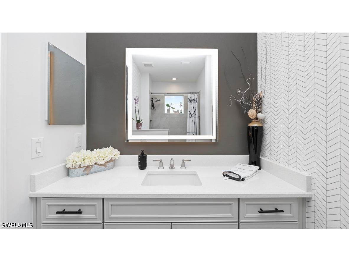 2567 Seychelles Drive #207 Naples FL 34112 226025182 image15
