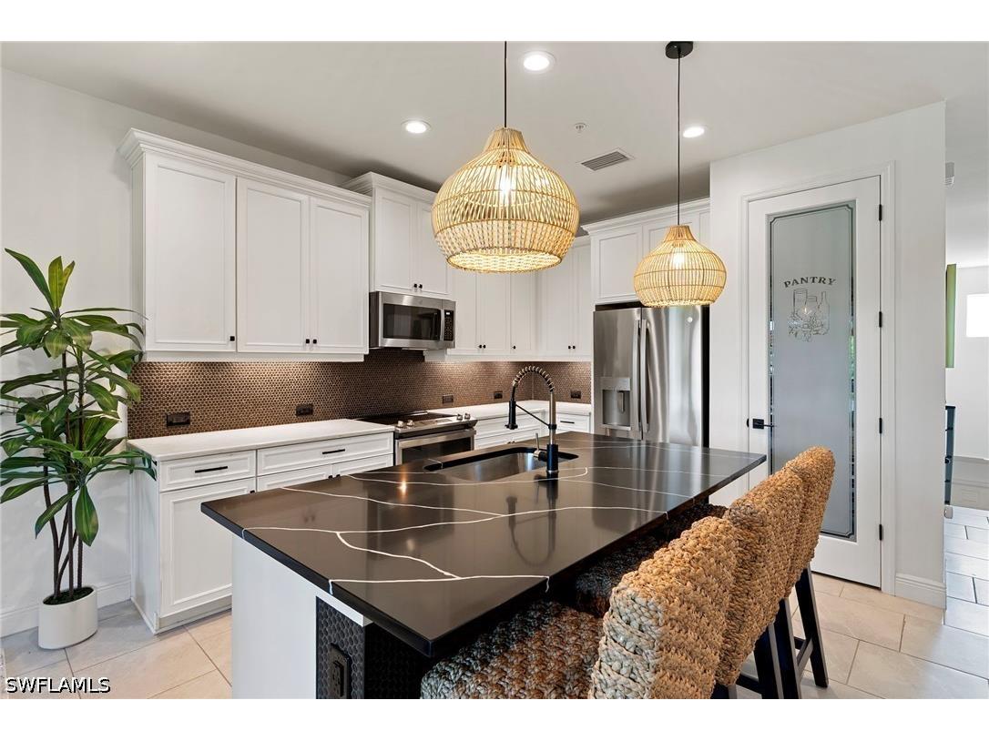 2567 Seychelles Drive #207 Naples FL 34112 226025182 image3