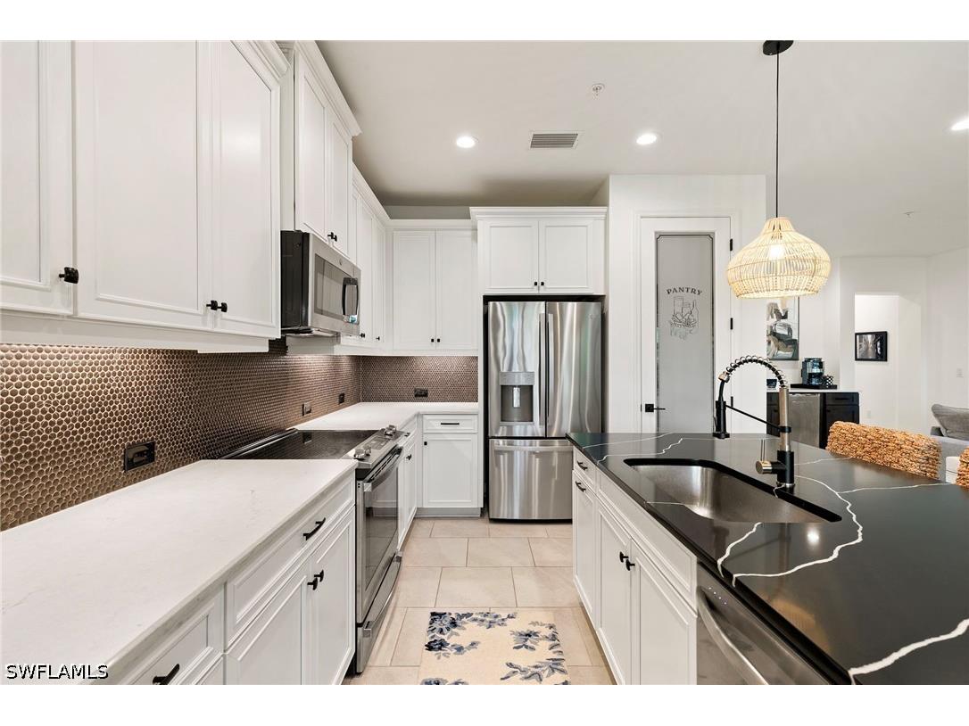 2567 Seychelles Drive #207 Naples FL 34112 226025182 image4