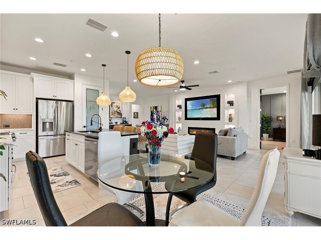 2567 Seychelles Drive #207 Naples FL 34112 226025182 image8