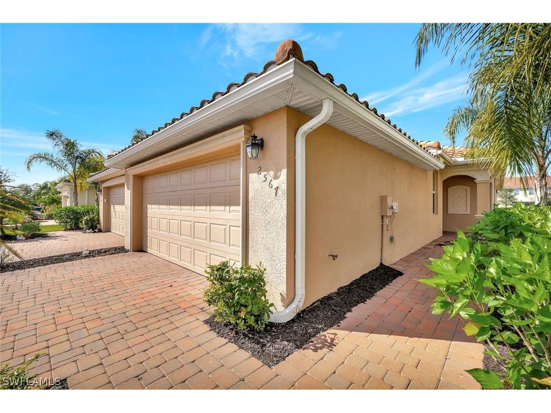 2567 Vine Avenue Naples FL 34120 226006253 image21